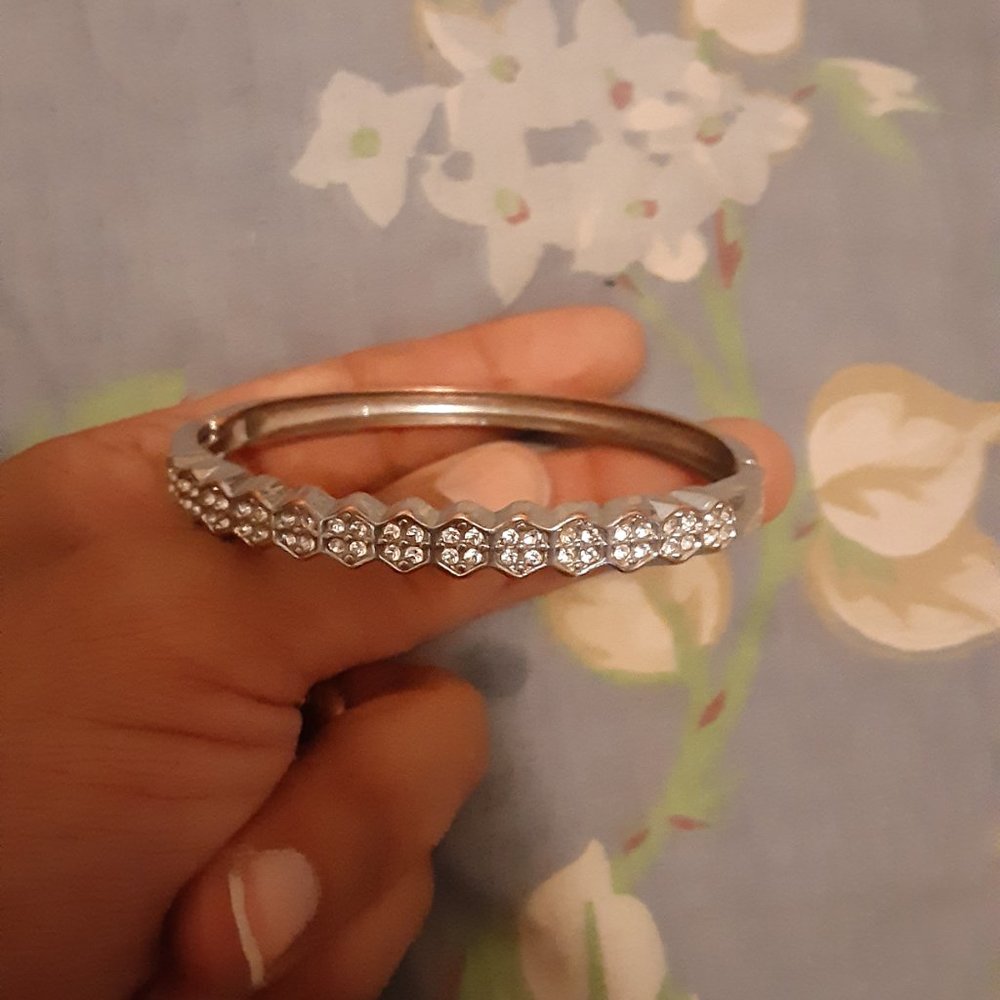 Bracelet - Picture 3 of 3
